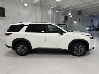2024 Nissan Pathfinder S