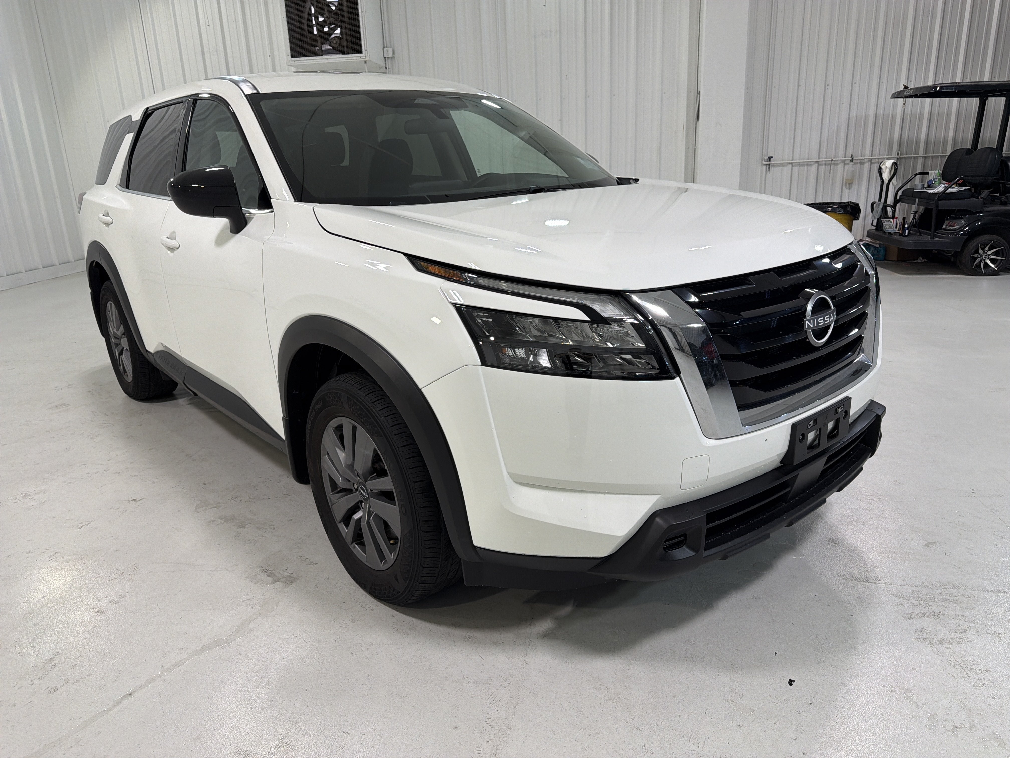 2024 Nissan Pathfinder S