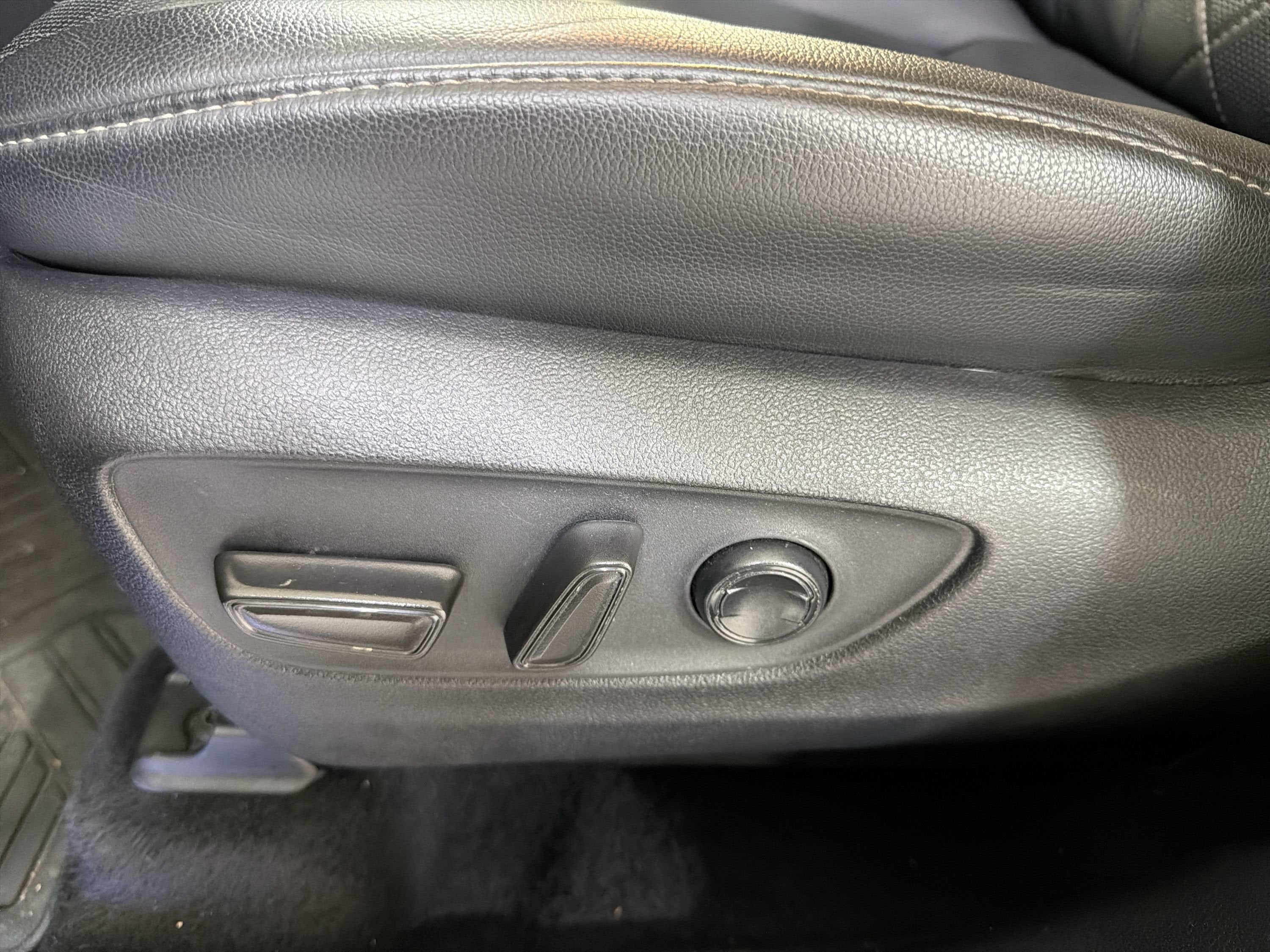 2020 Toyota Highlander Hybrid Platinum