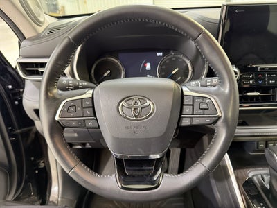 2020 Toyota Highlander Hybrid Platinum