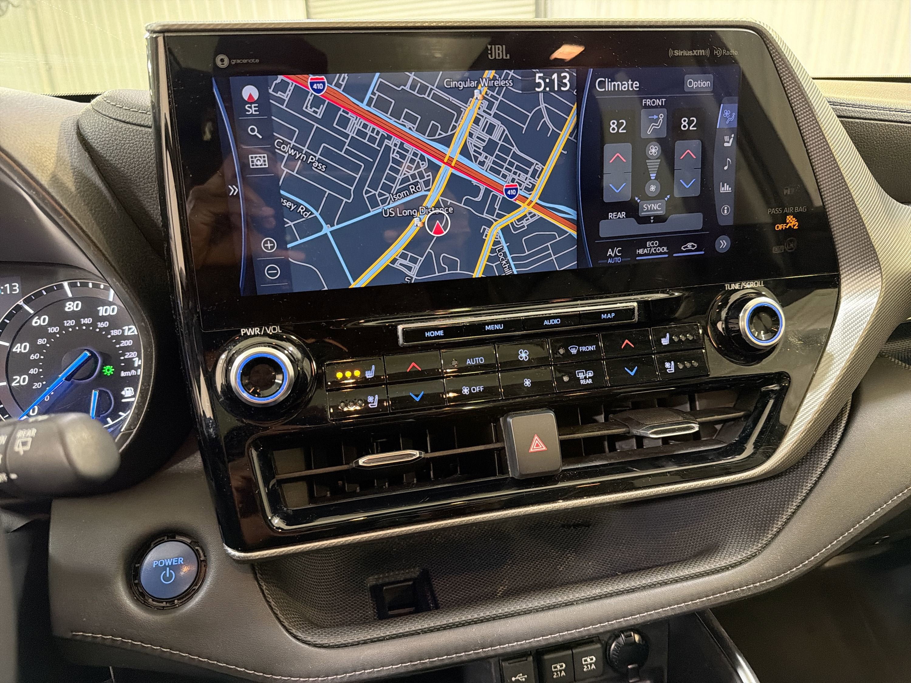 2020 Toyota Highlander Hybrid Platinum