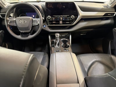 2020 Toyota Highlander Hybrid Platinum
