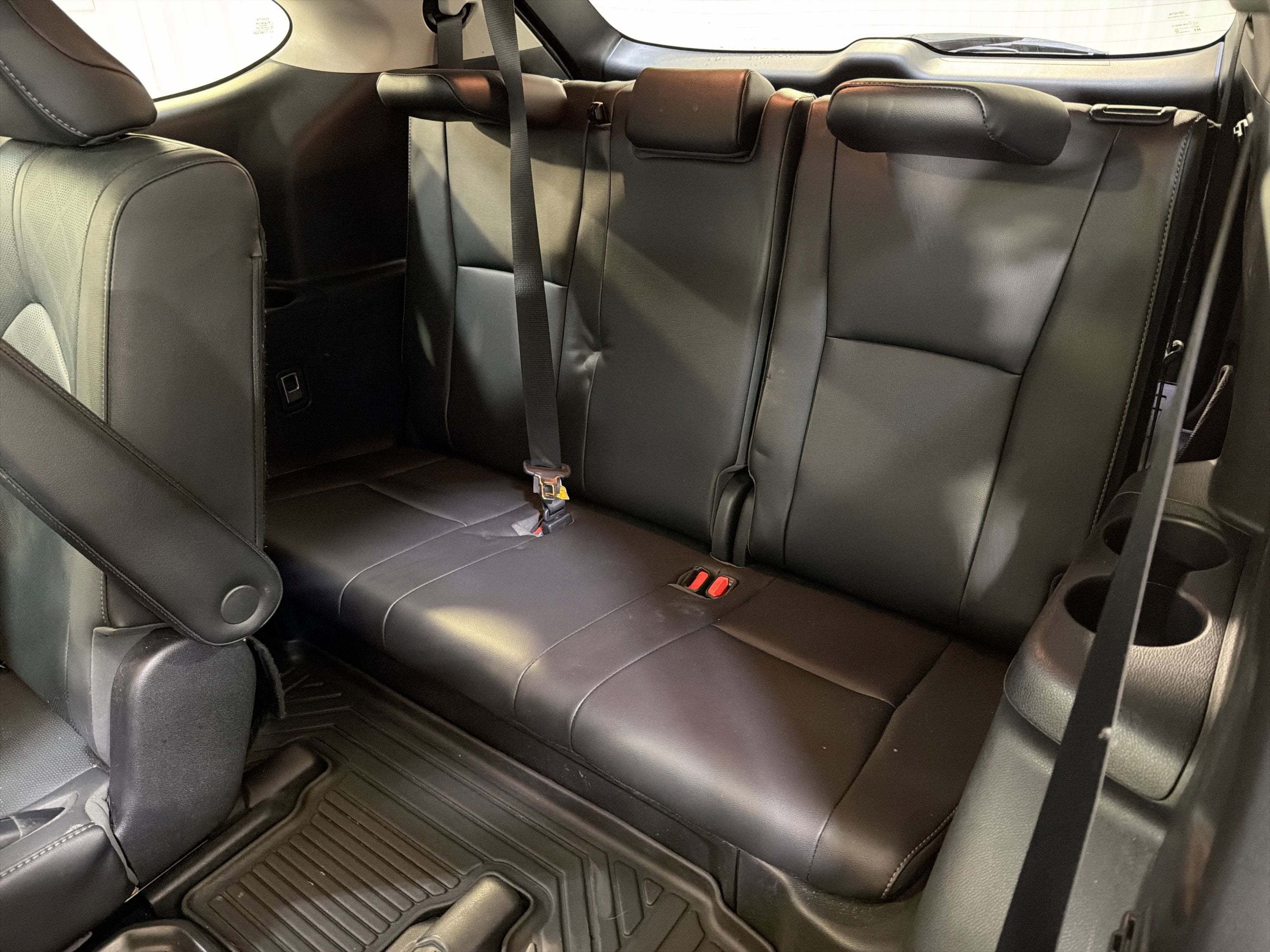 2020 Toyota Highlander Hybrid Platinum