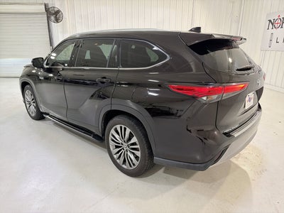 2020 Toyota Highlander Hybrid Platinum