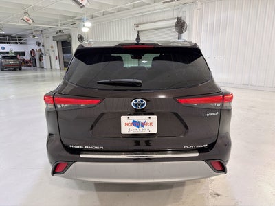 2020 Toyota Highlander Hybrid Platinum
