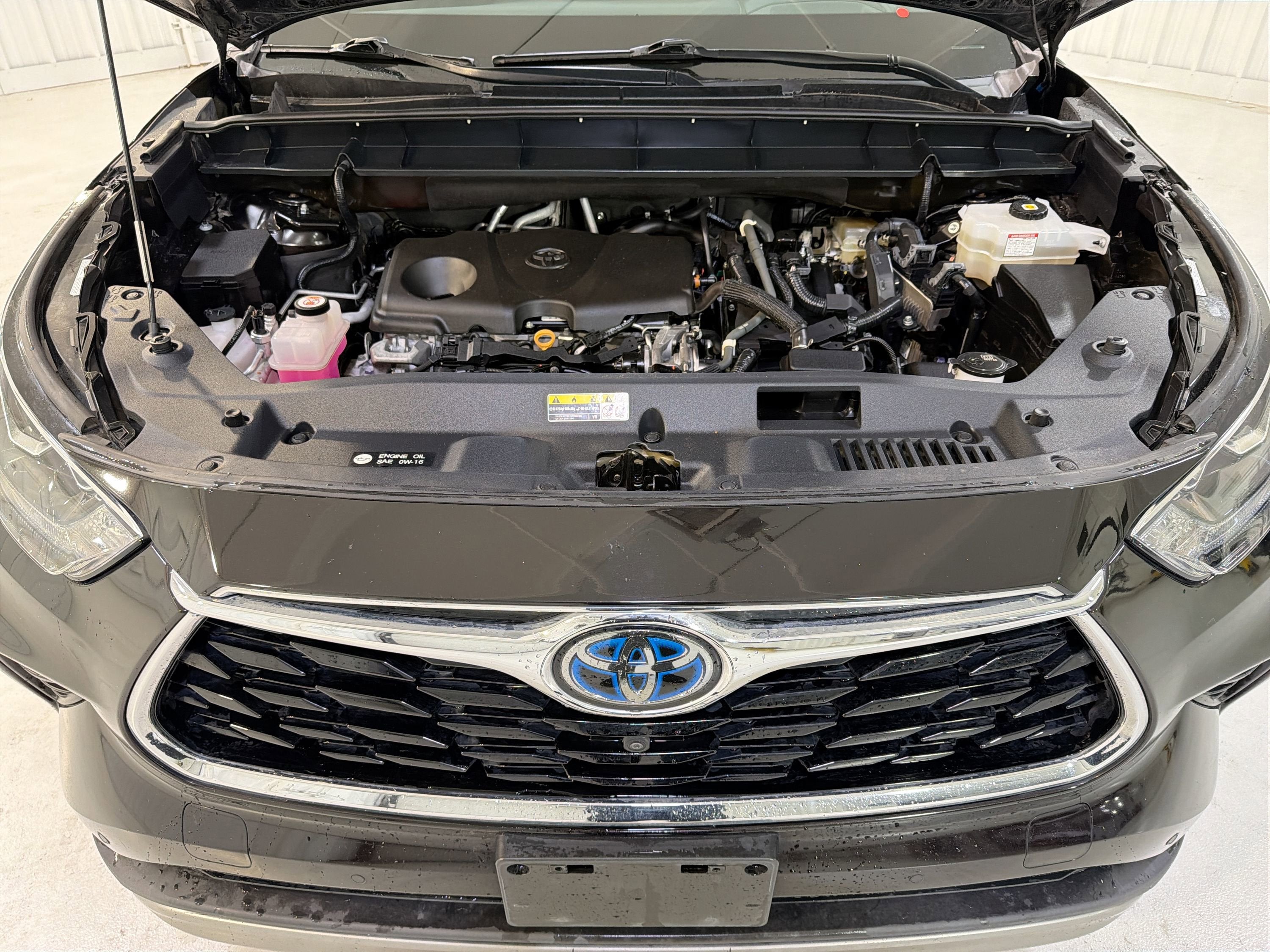 2020 Toyota Highlander Hybrid Platinum