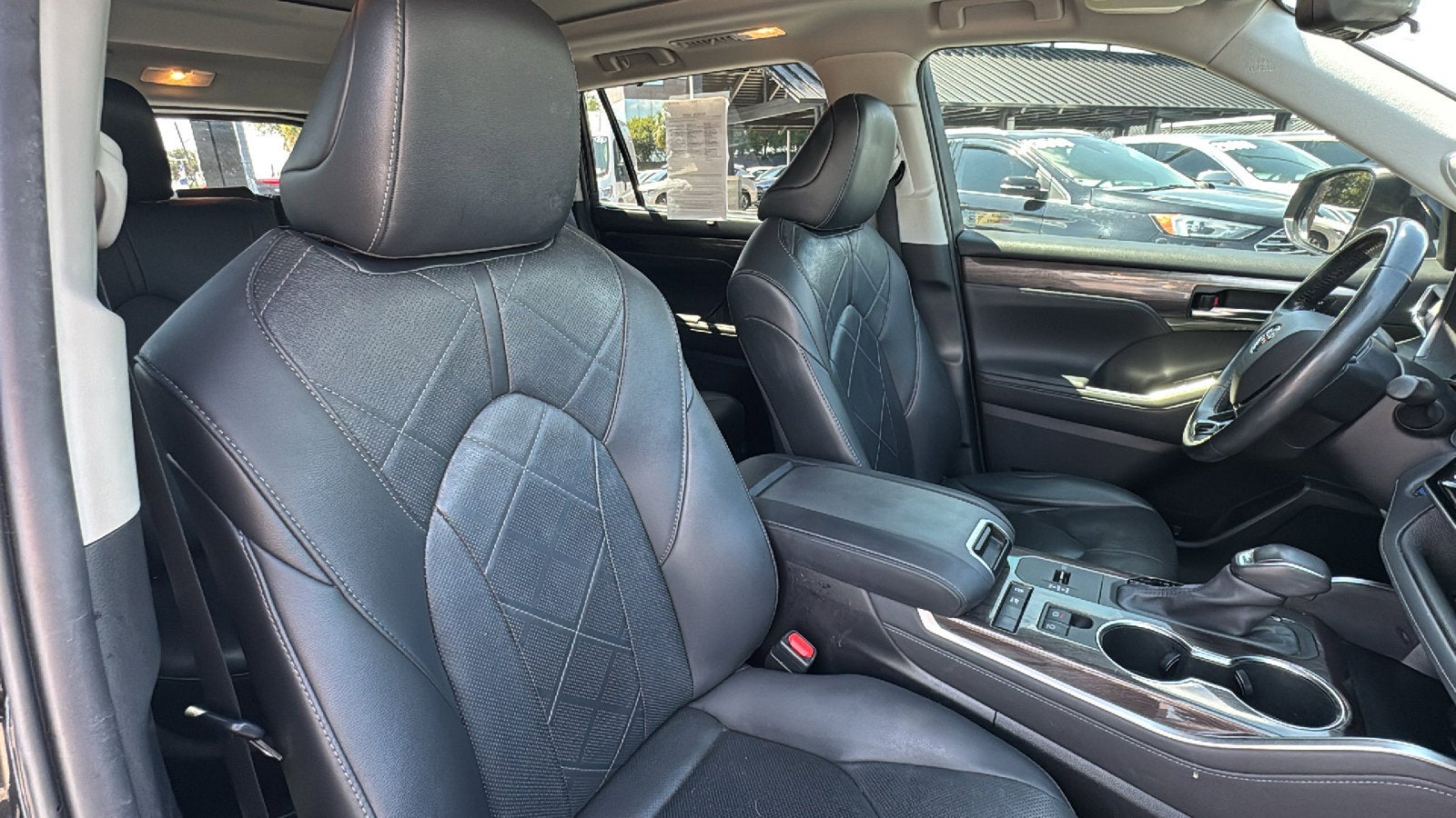 2020 Toyota Highlander Hybrid Platinum