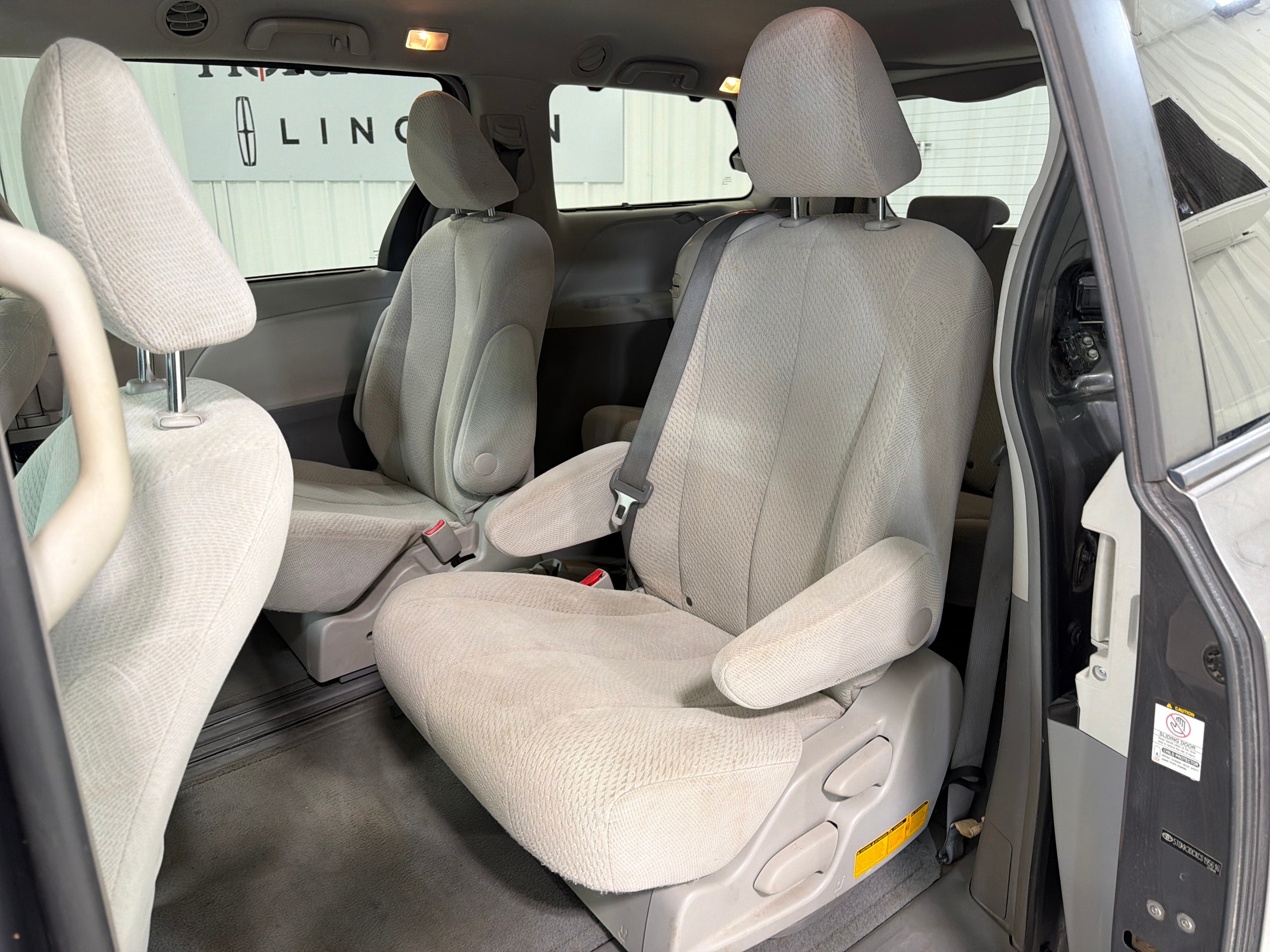 2012 Toyota Sienna LE