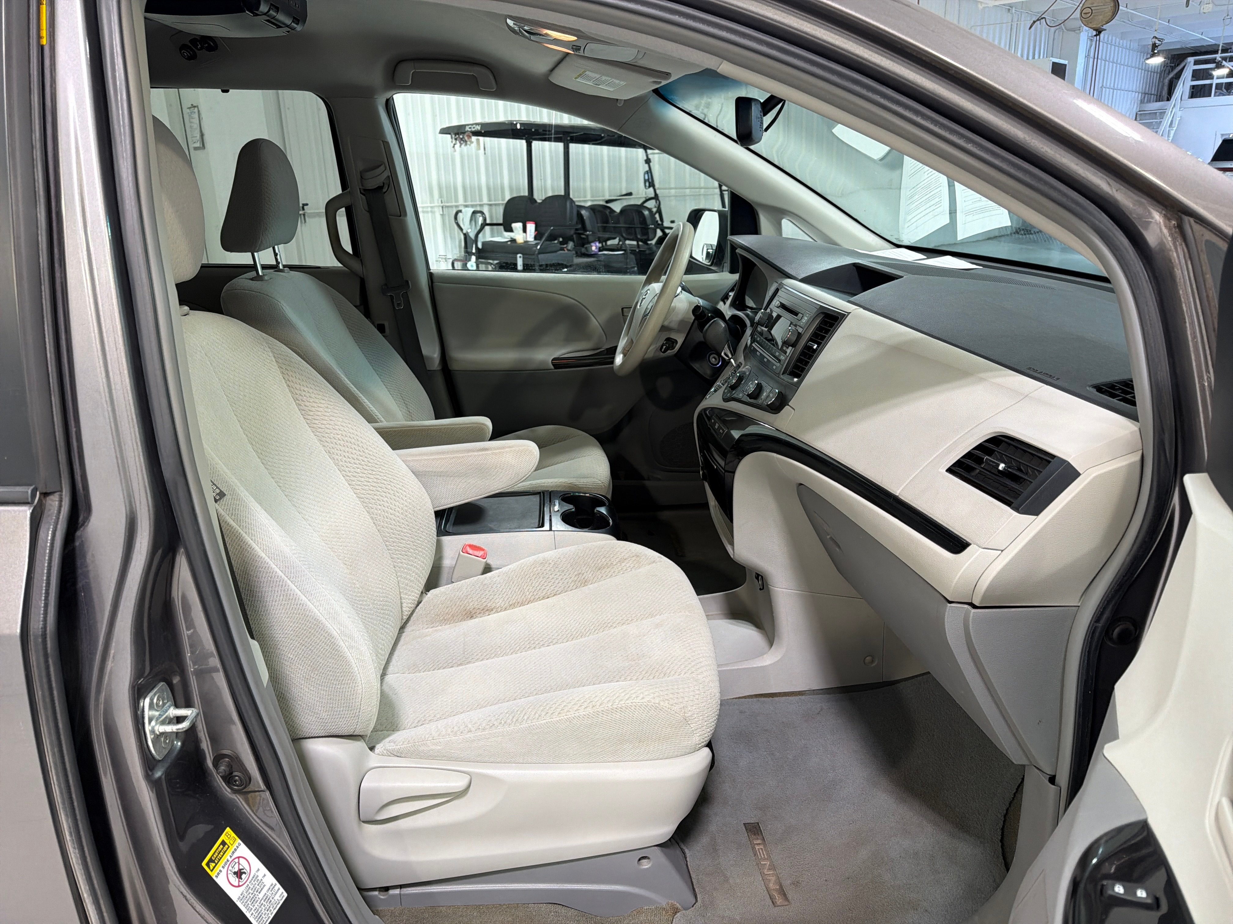 2012 Toyota Sienna LE