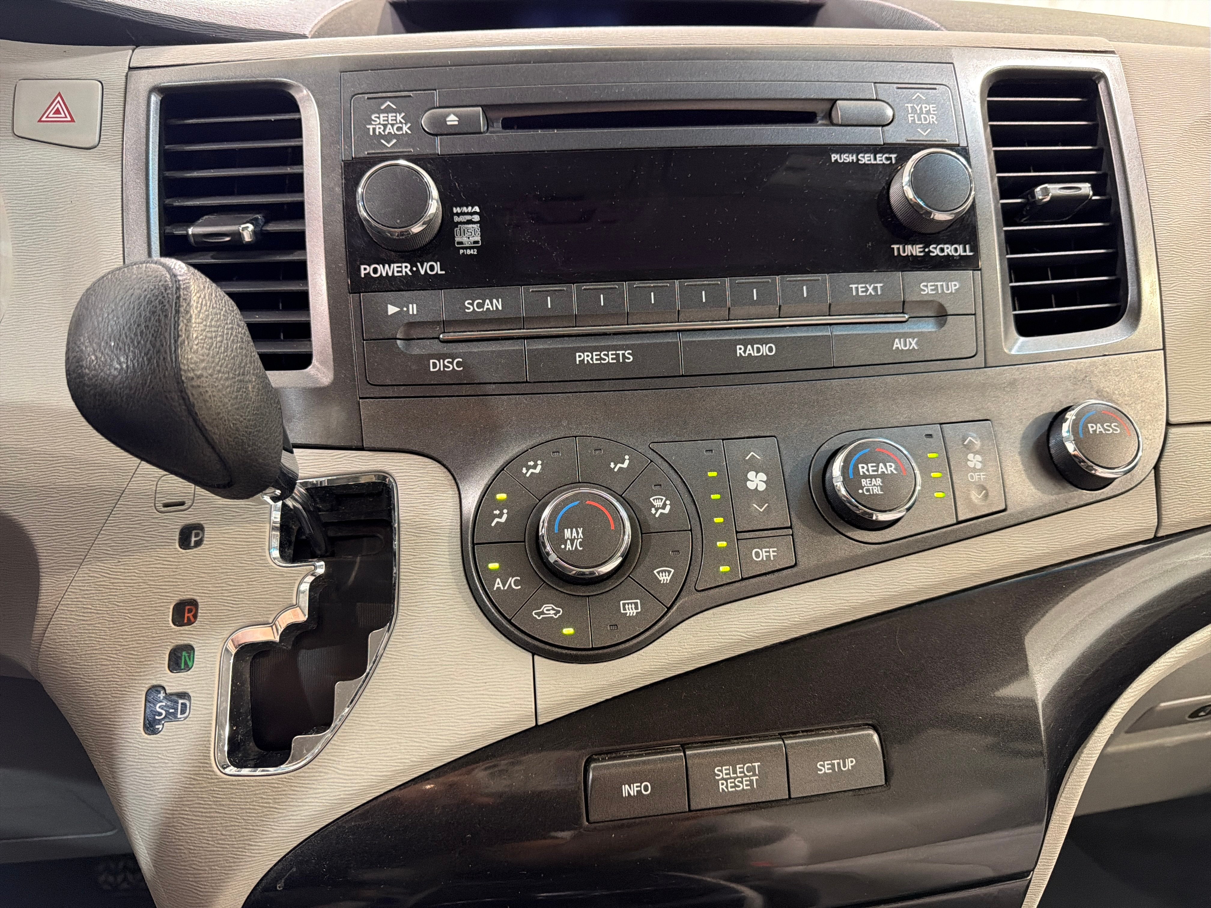 2012 Toyota Sienna LE