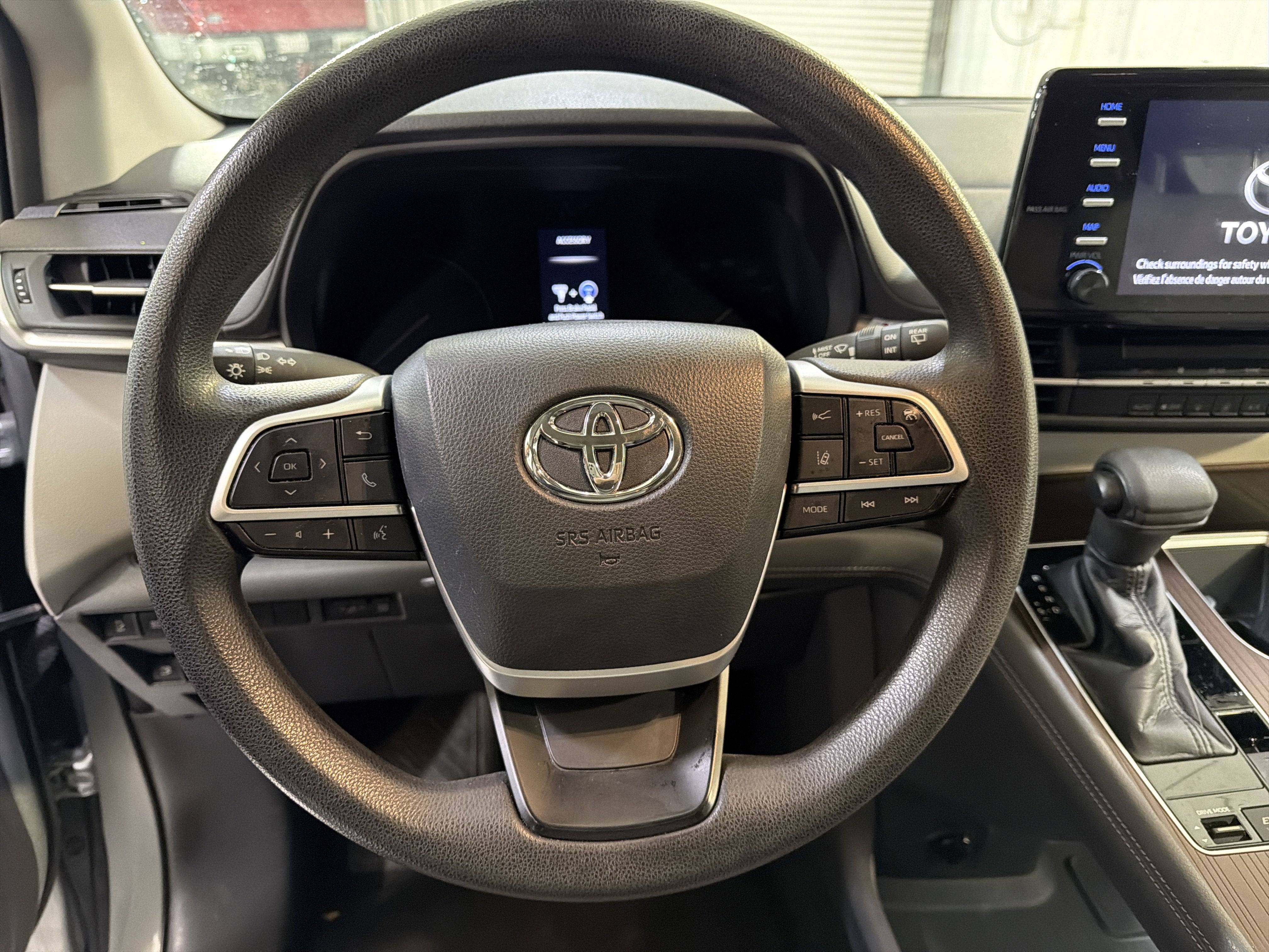 2021 Toyota Sienna LE