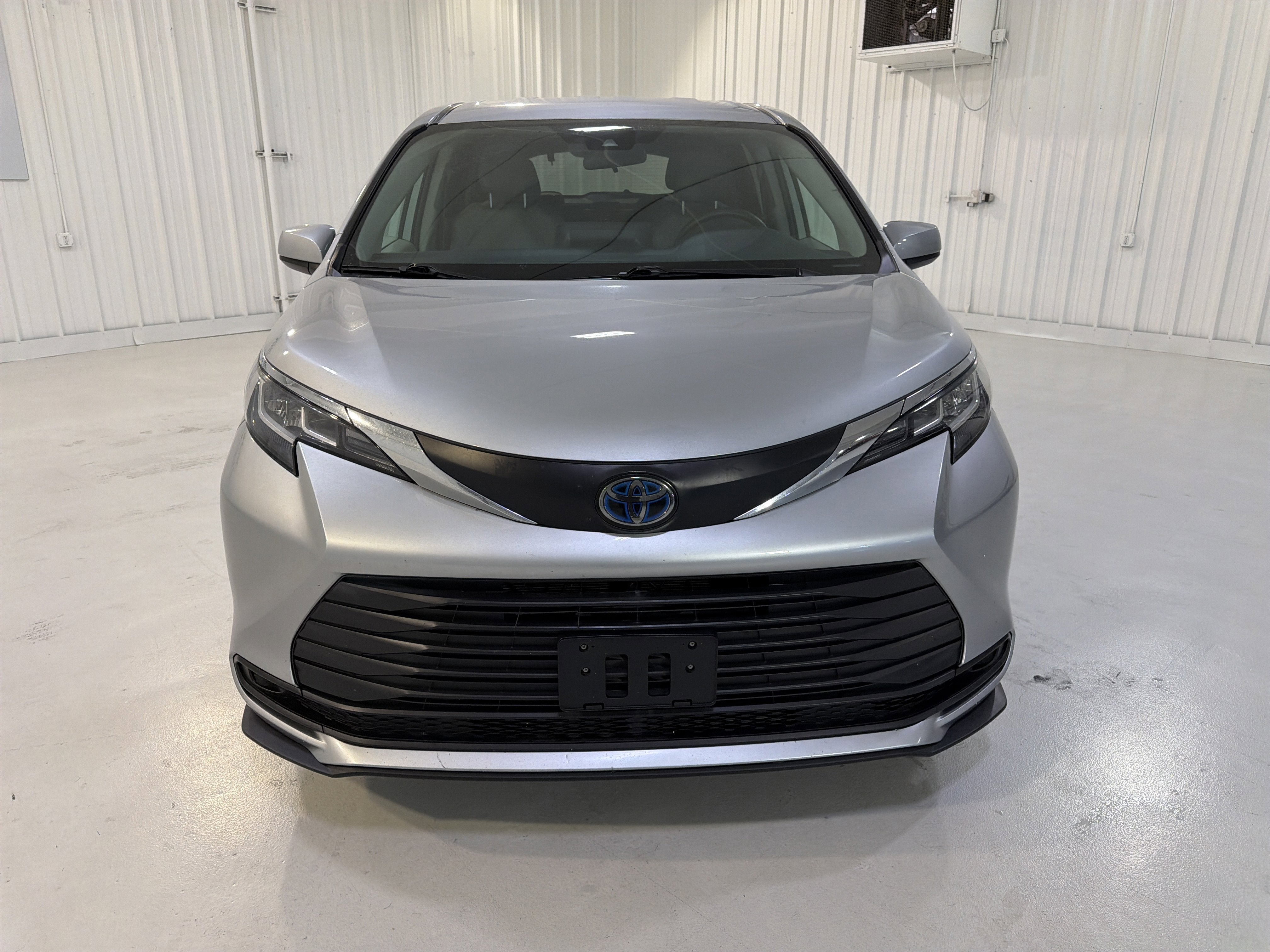2021 Toyota Sienna LE
