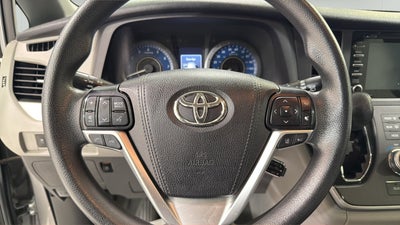 2020 Toyota Sienna LE