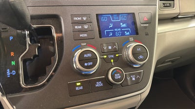 2020 Toyota Sienna LE