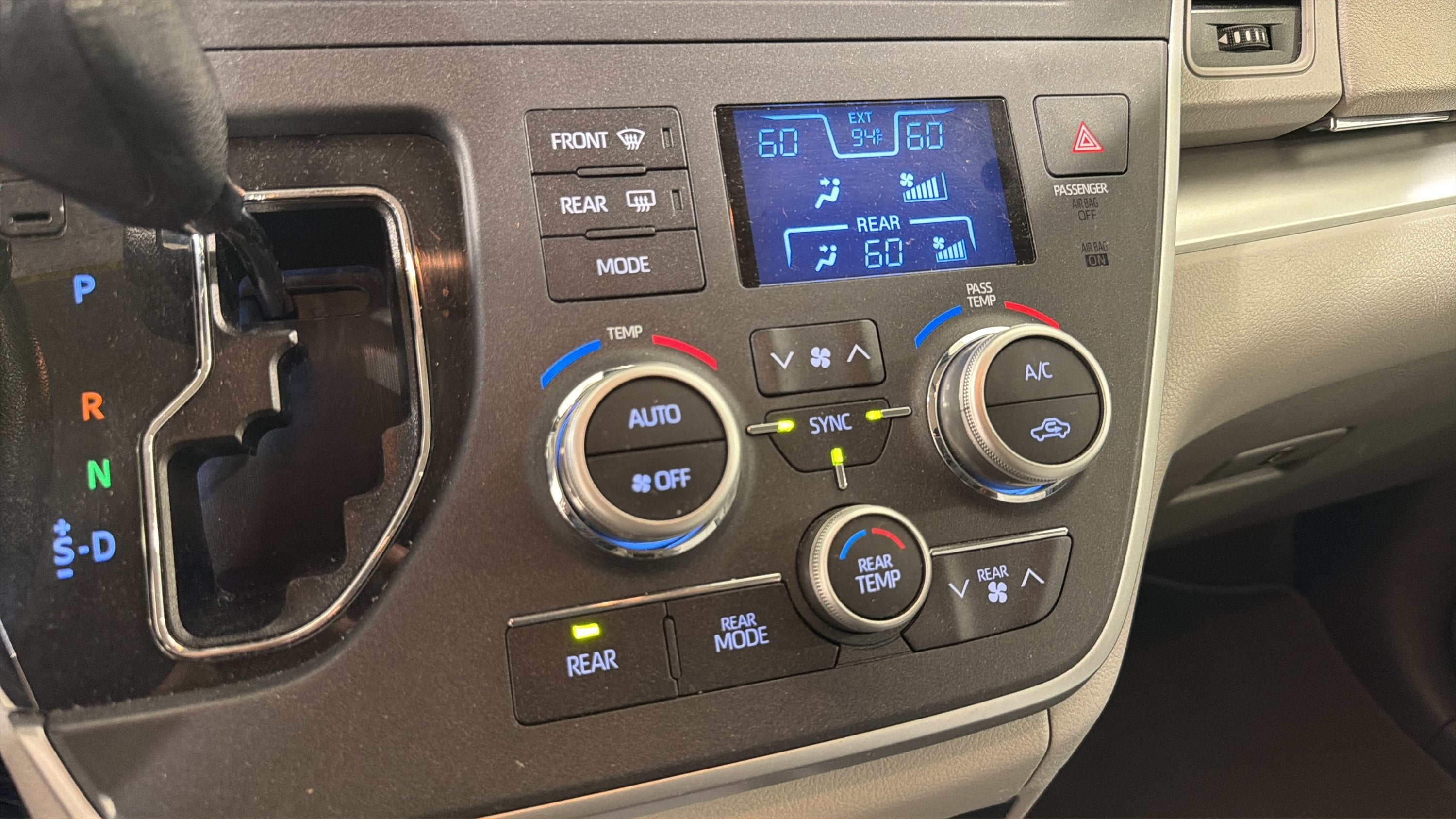 2020 Toyota Sienna LE