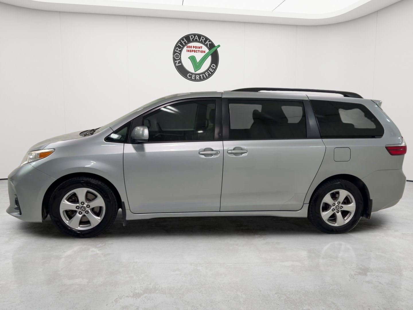 2020 Toyota Sienna LE