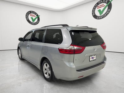 2020 Toyota Sienna LE