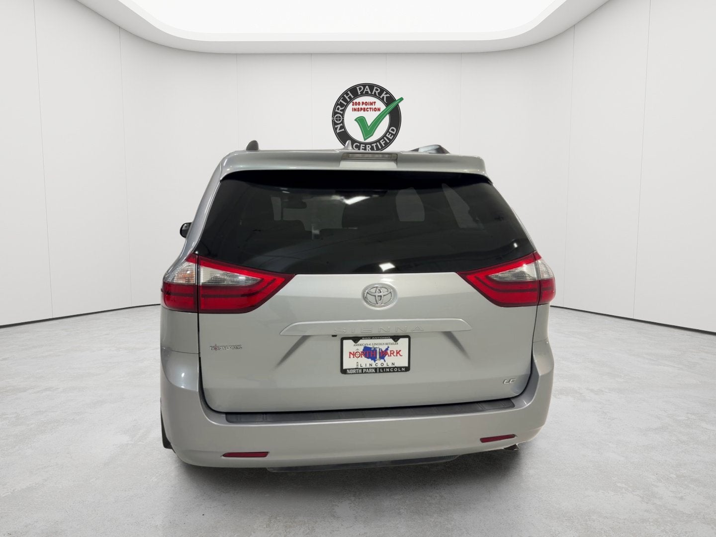 2020 Toyota Sienna LE