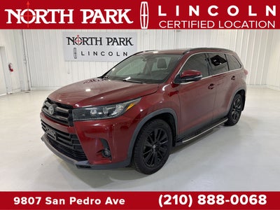 2019 Toyota Highlander SE