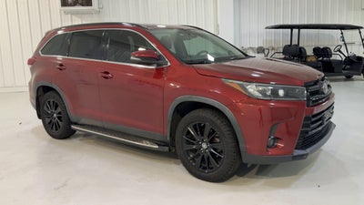 2019 Toyota Highlander SE