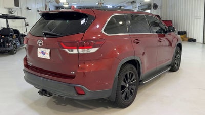 2019 Toyota Highlander SE