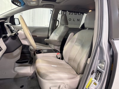 2014 Toyota Sienna XLE