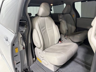 2014 Toyota Sienna XLE