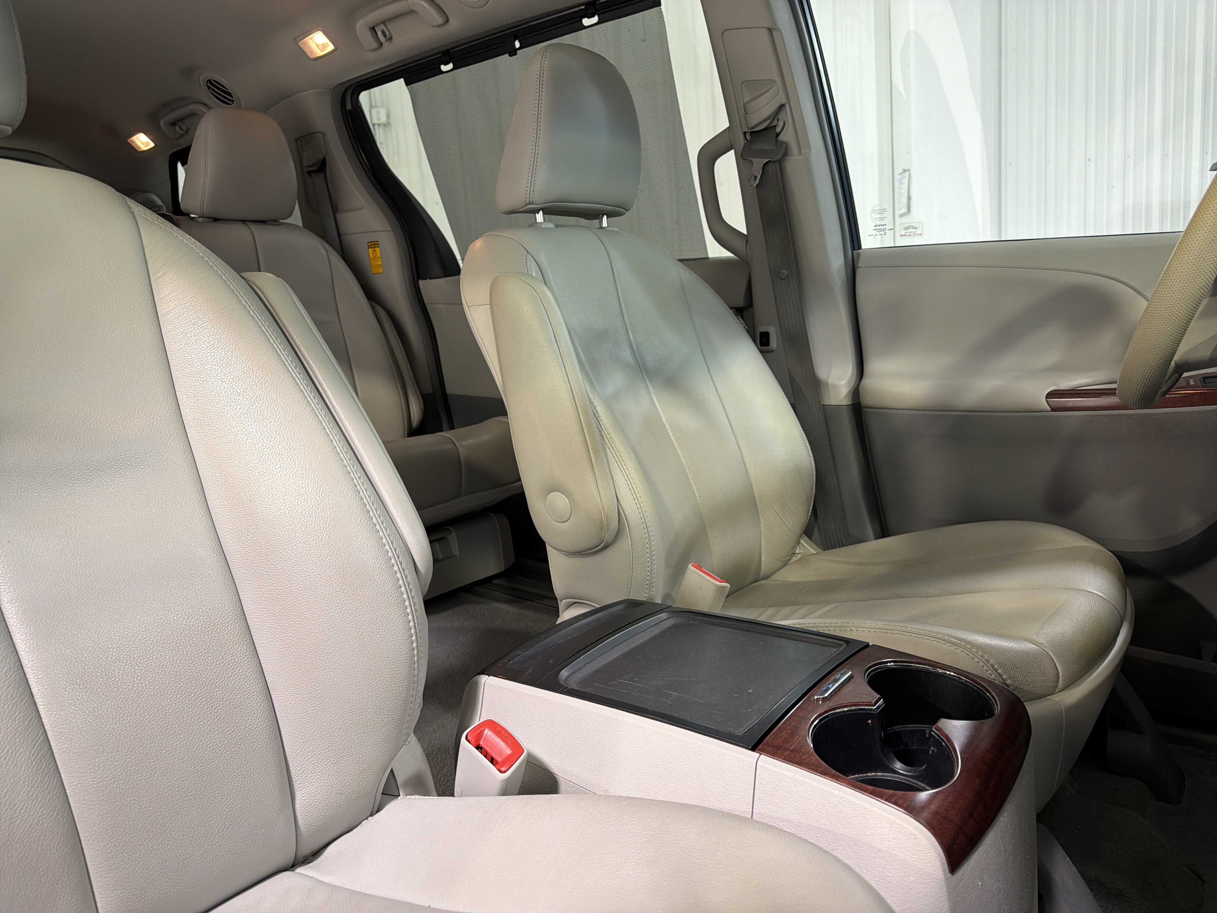 2014 Toyota Sienna XLE