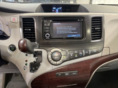 2014 Toyota Sienna XLE