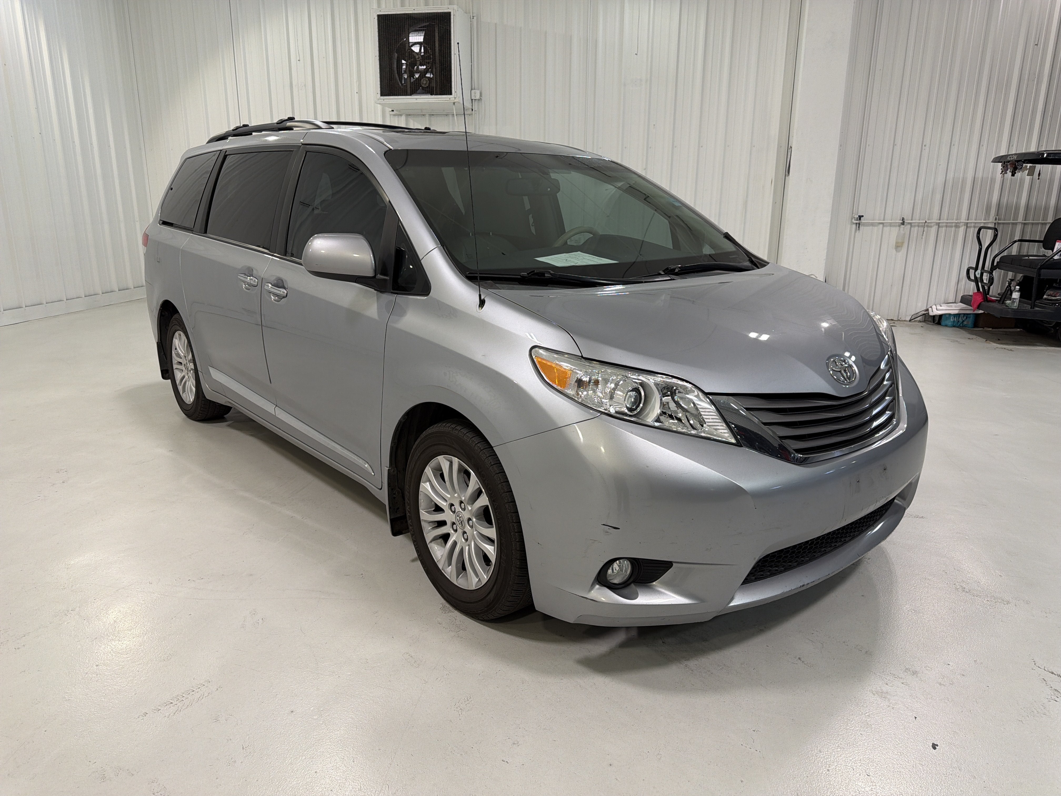 2014 Toyota Sienna XLE