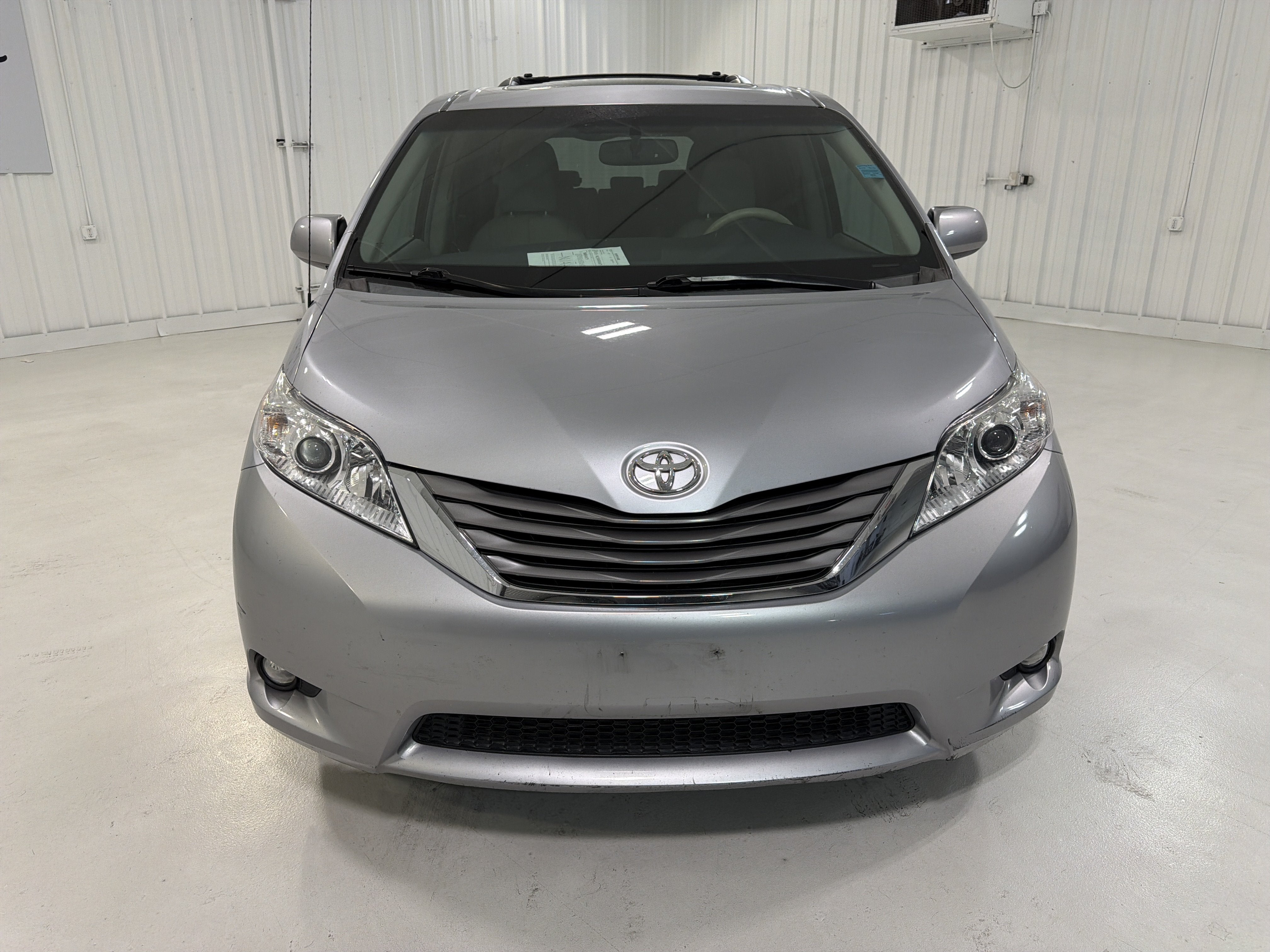 2014 Toyota Sienna XLE