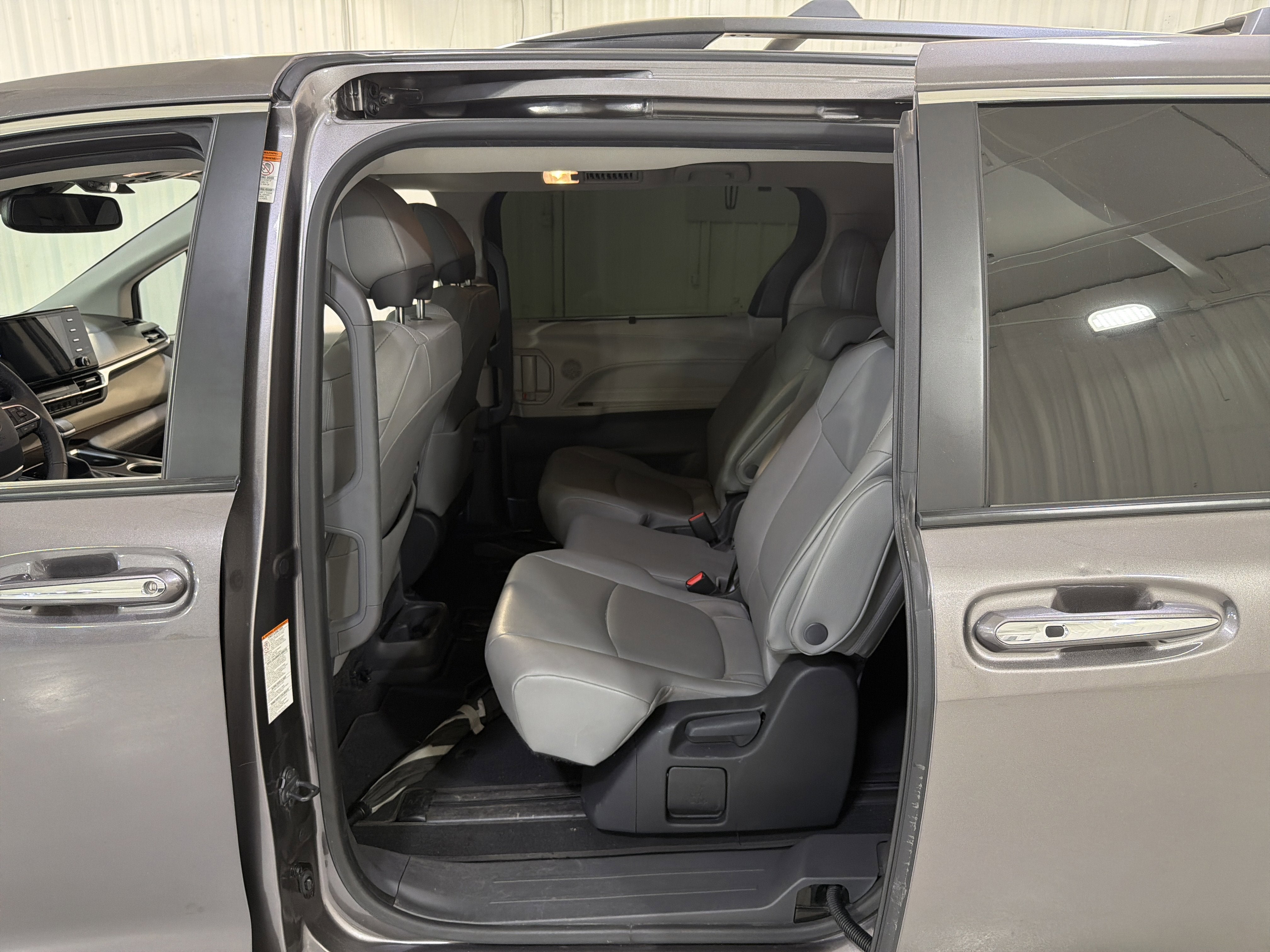 2023 Toyota Sienna XLE