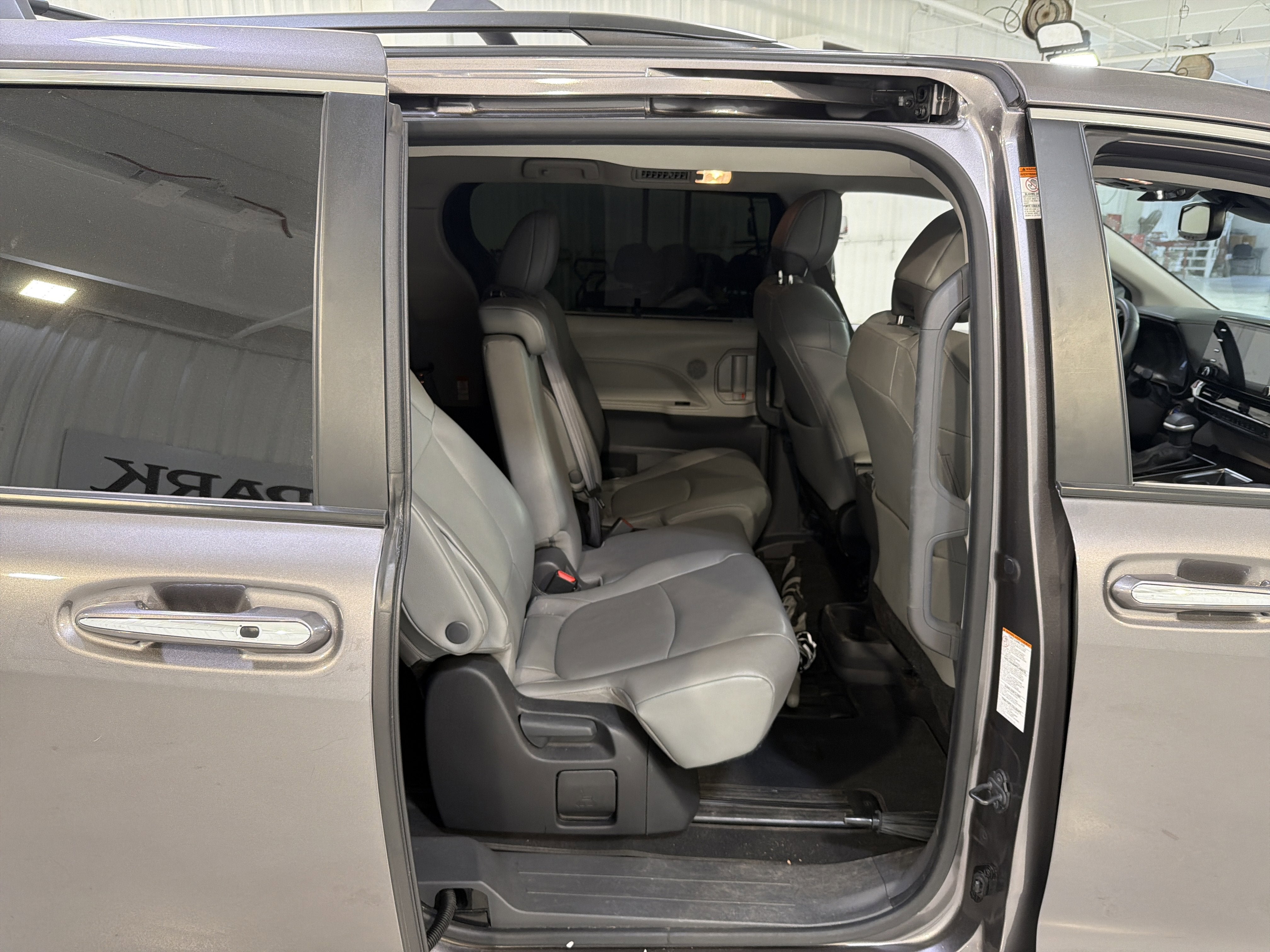 2023 Toyota Sienna XLE