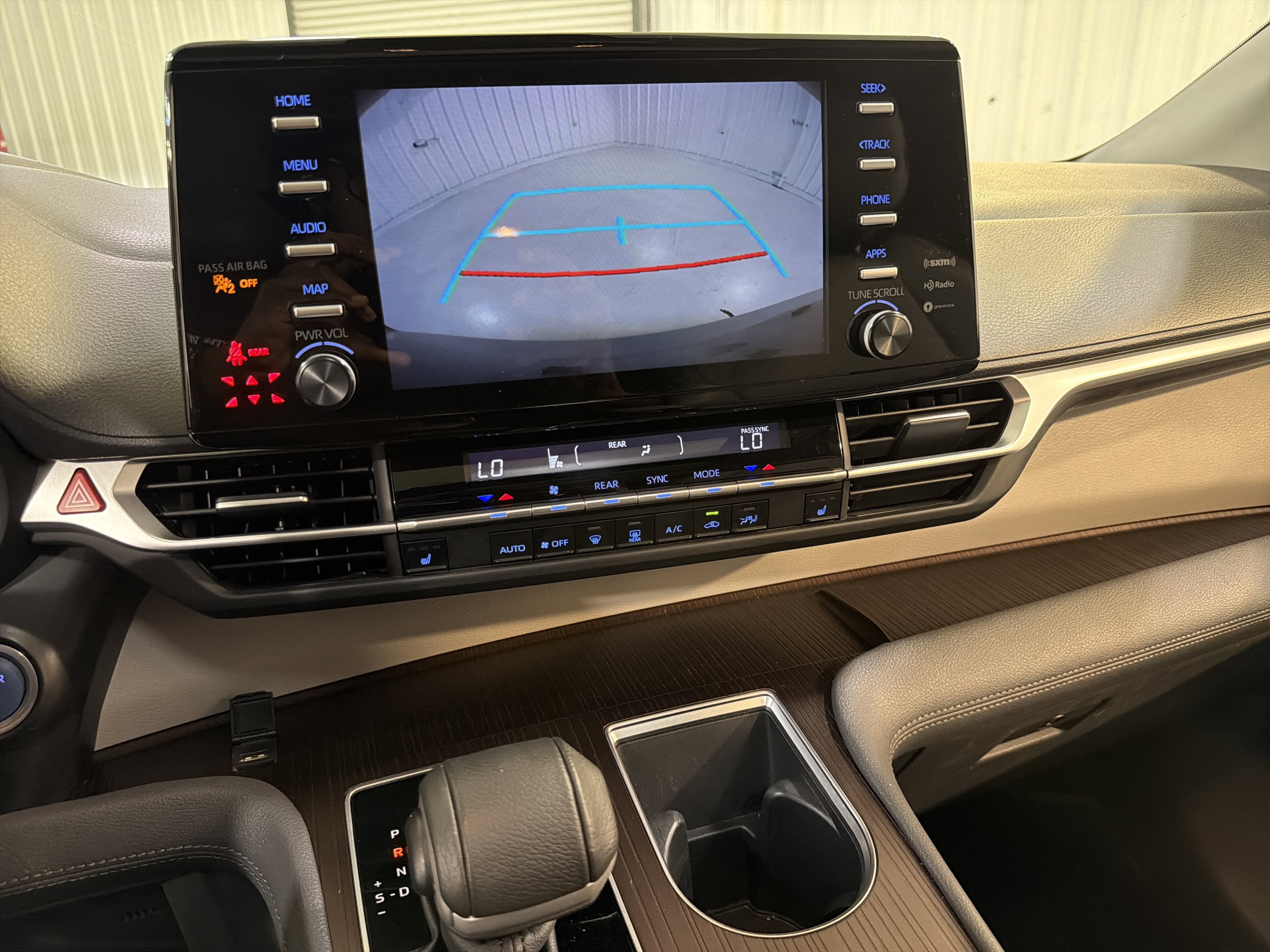 2023 Toyota Sienna XLE