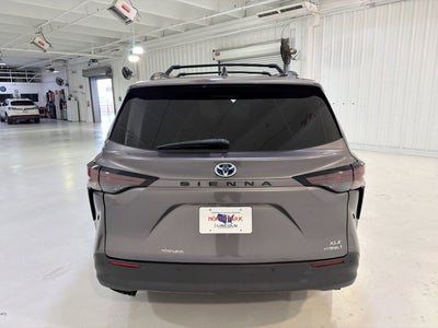 2023 Toyota Sienna XLE