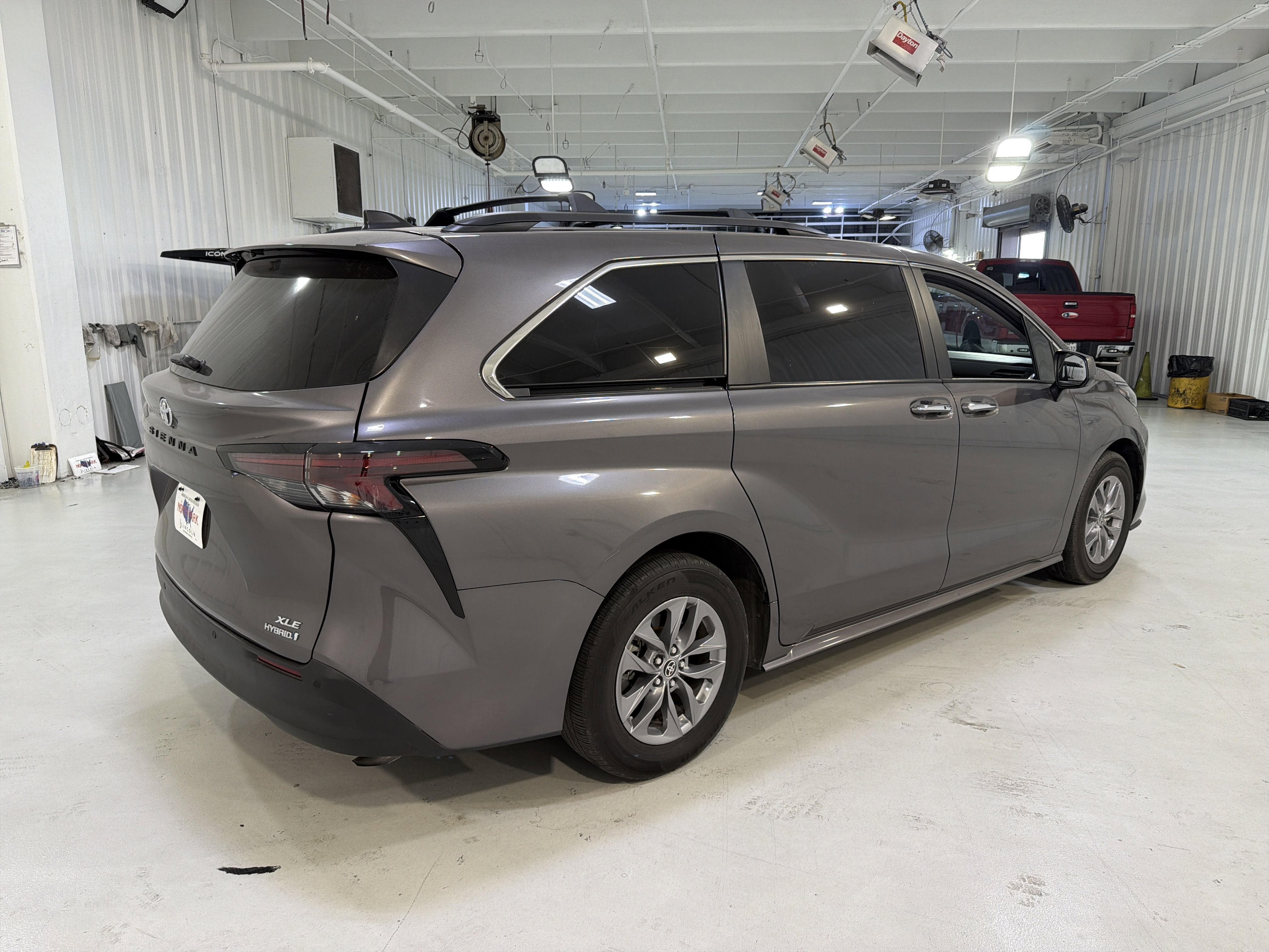 2023 Toyota Sienna XLE