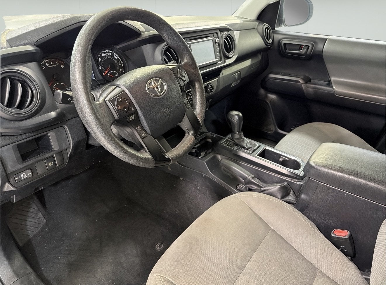 2018 Toyota Tacoma SR