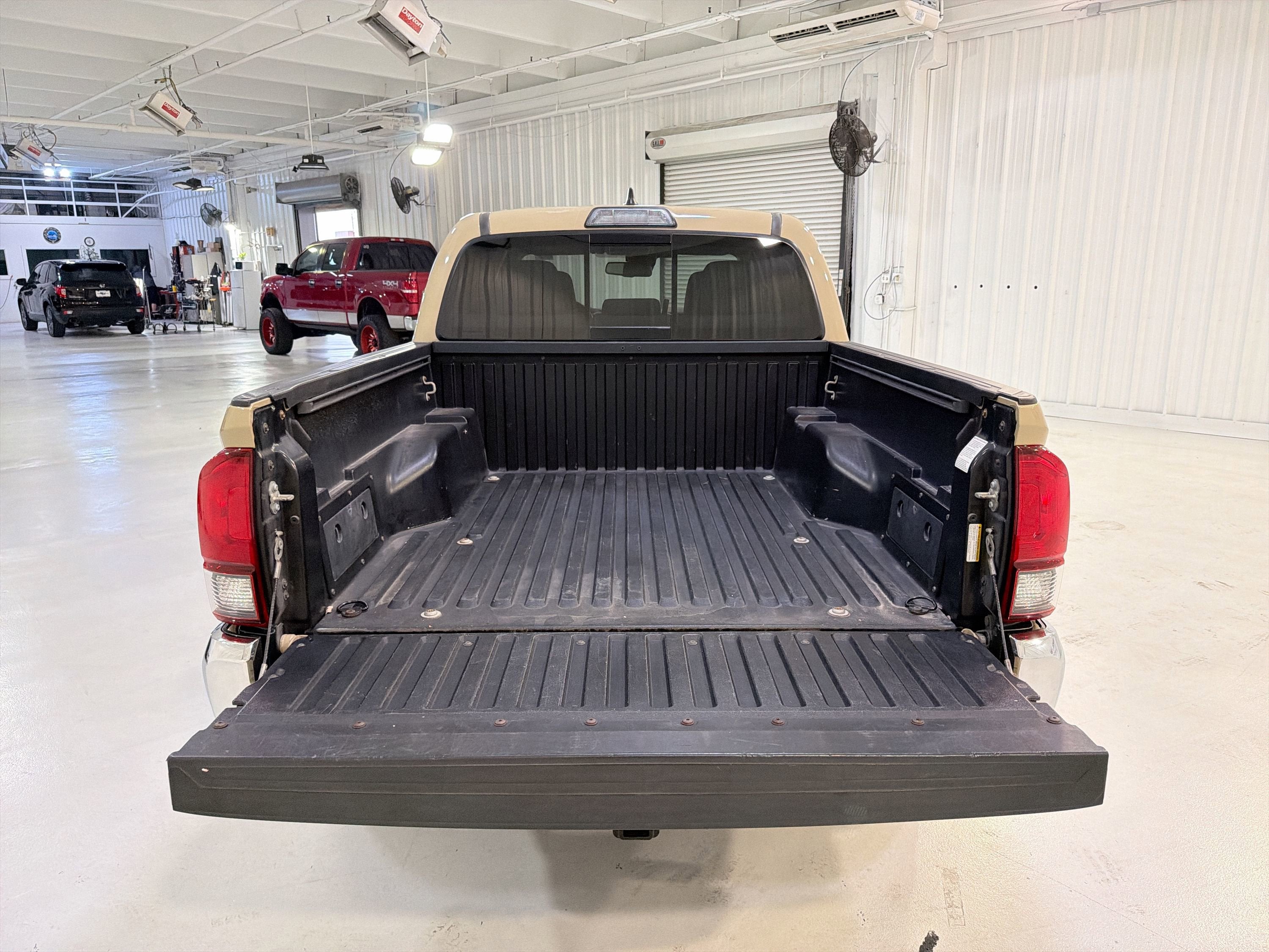 2018 Toyota Tacoma SR5