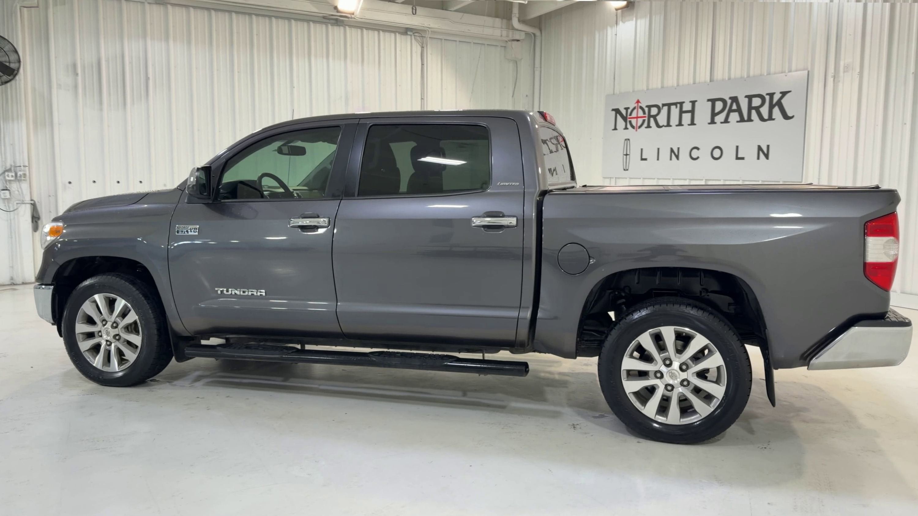2016 Toyota Tundra 2WD Truck LTD