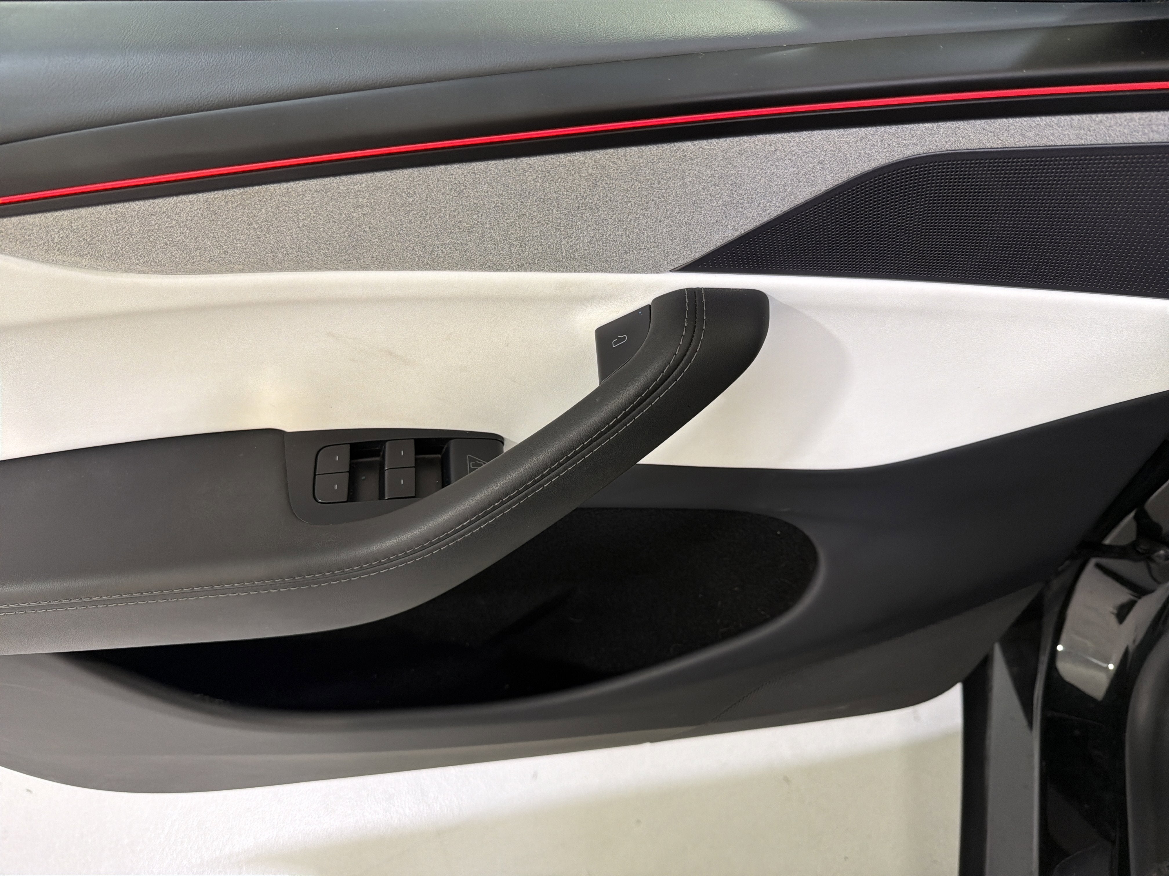 2026 Tesla Model Y Premium