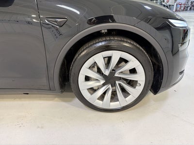 2026 Tesla Model Y Premium