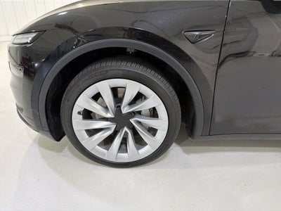 2026 Tesla Model Y Premium