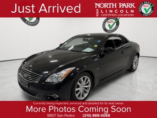 2014 INFINITI Q60 Convertible Base