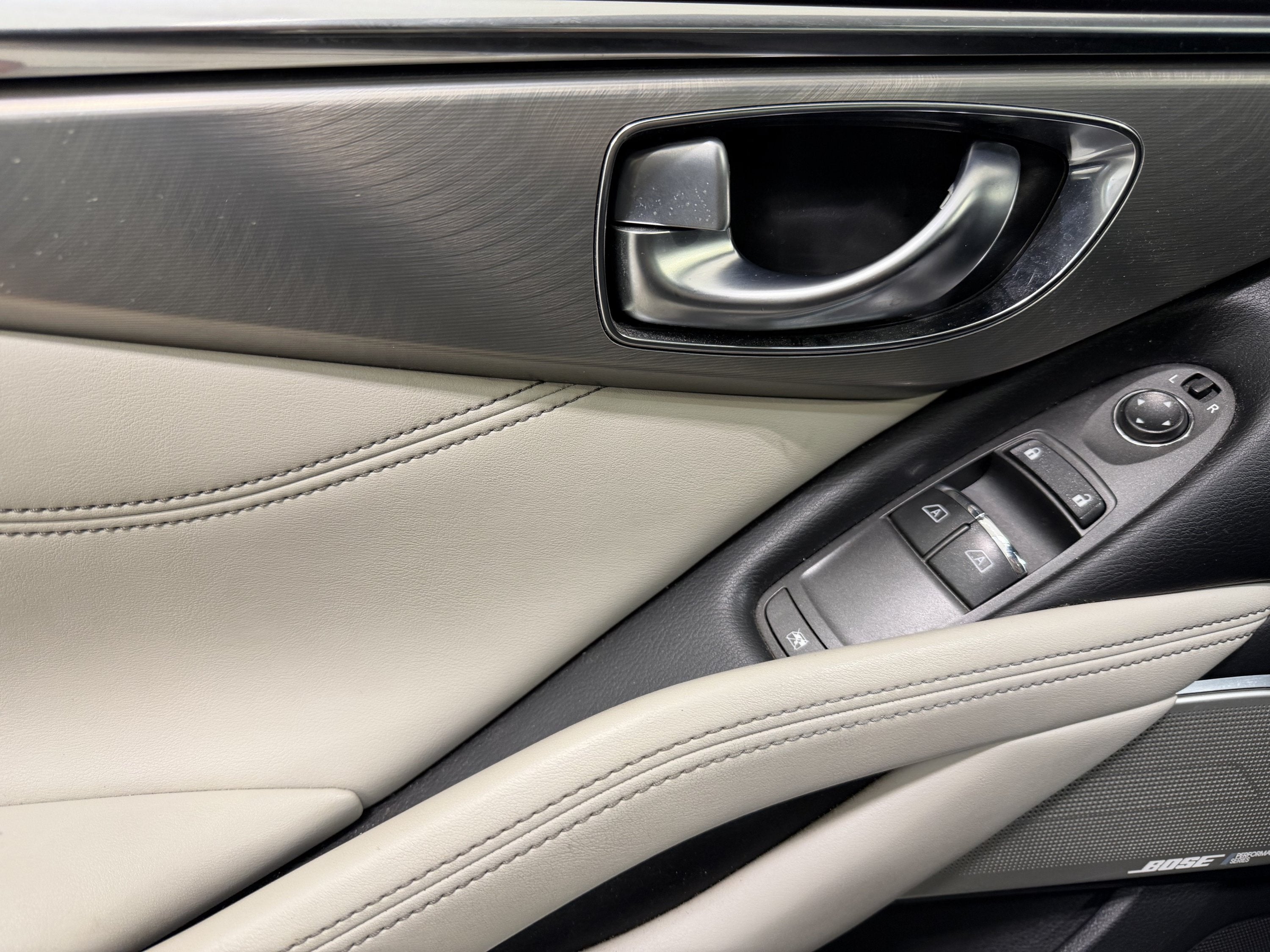 2017 INFINITI Q60 2.0t Premium