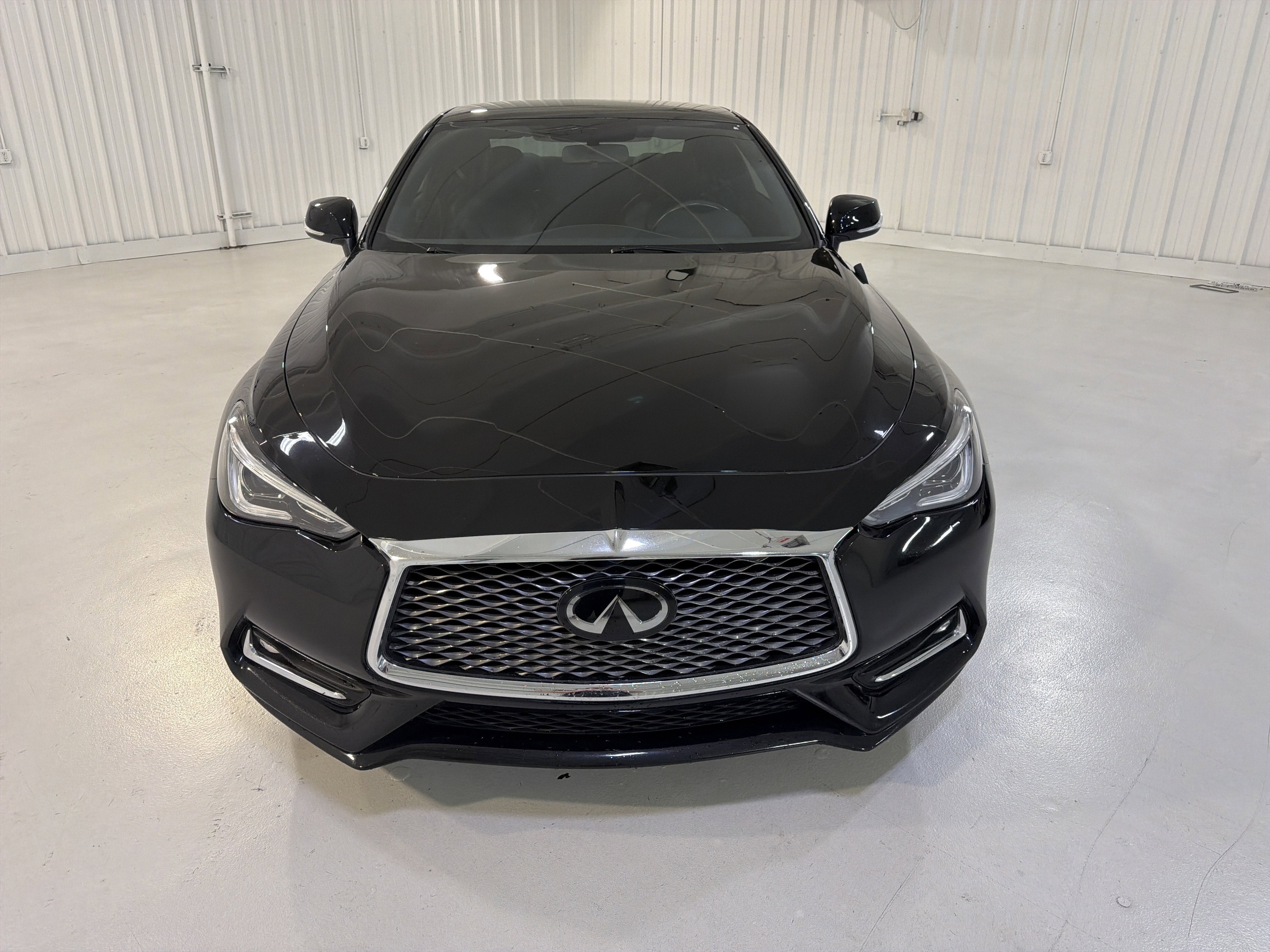 2022 INFINITI Q60 PURE