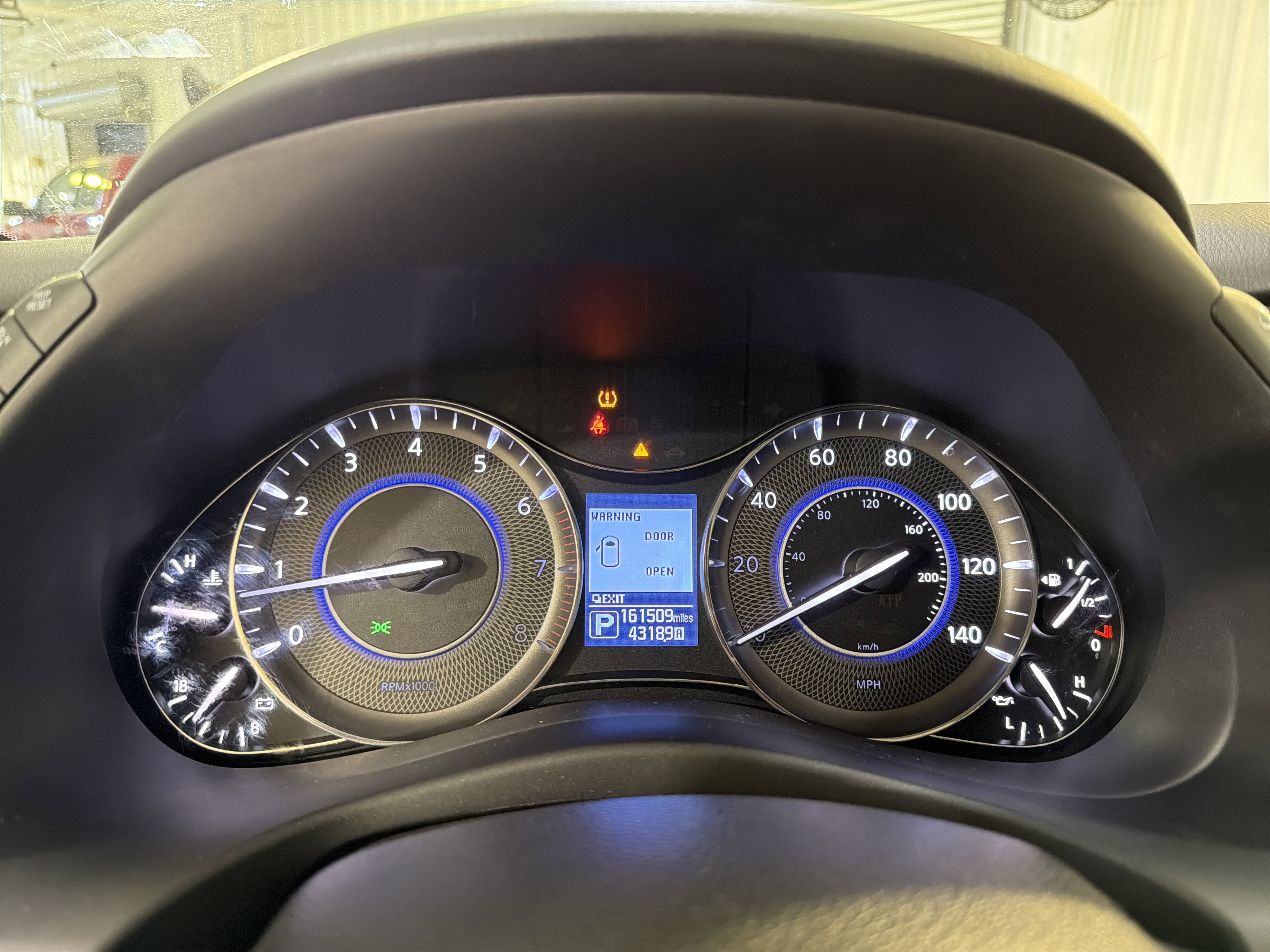 2017 INFINITI QX80 Base