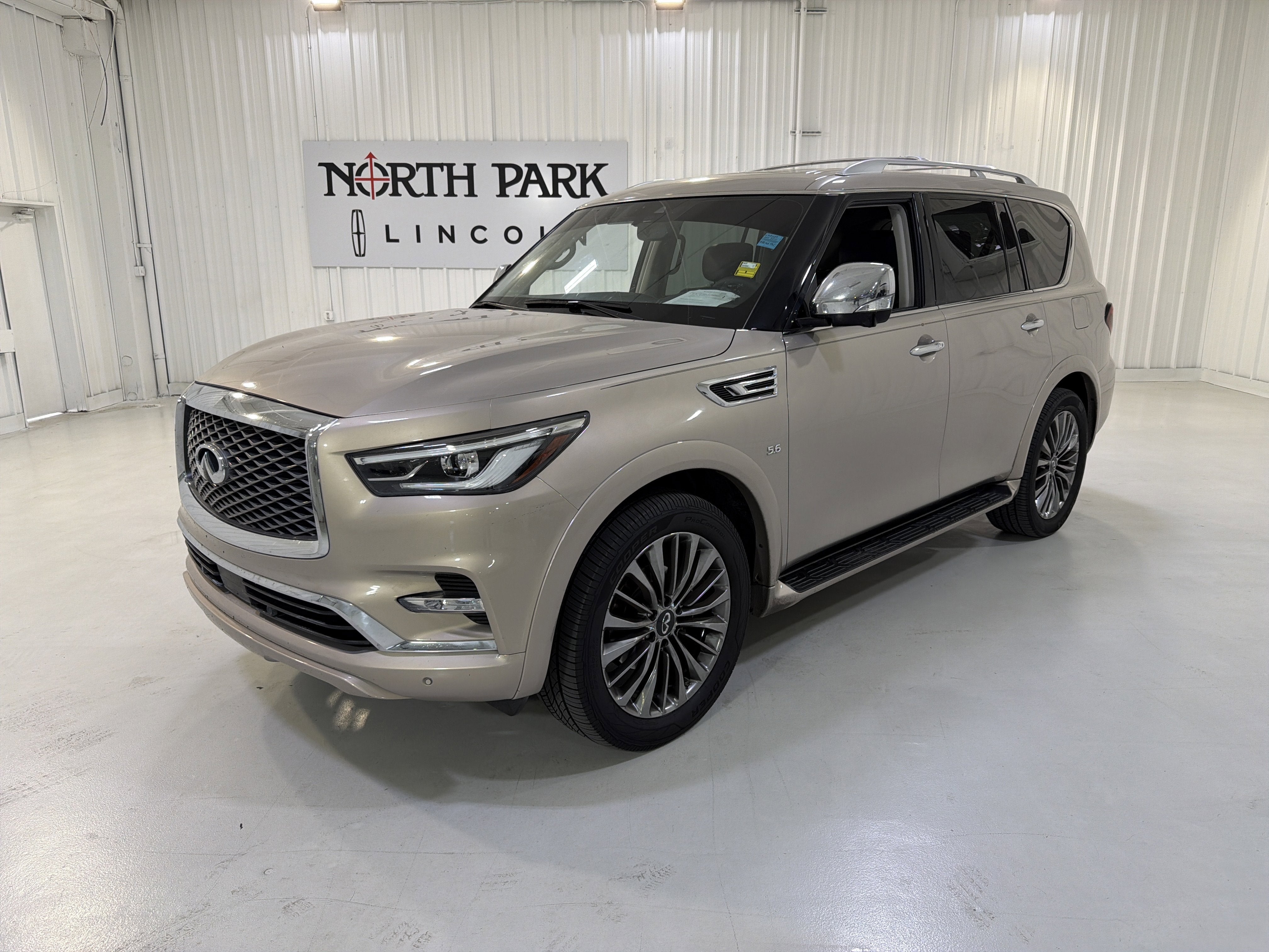 2019 INFINITI QX80 LUXE