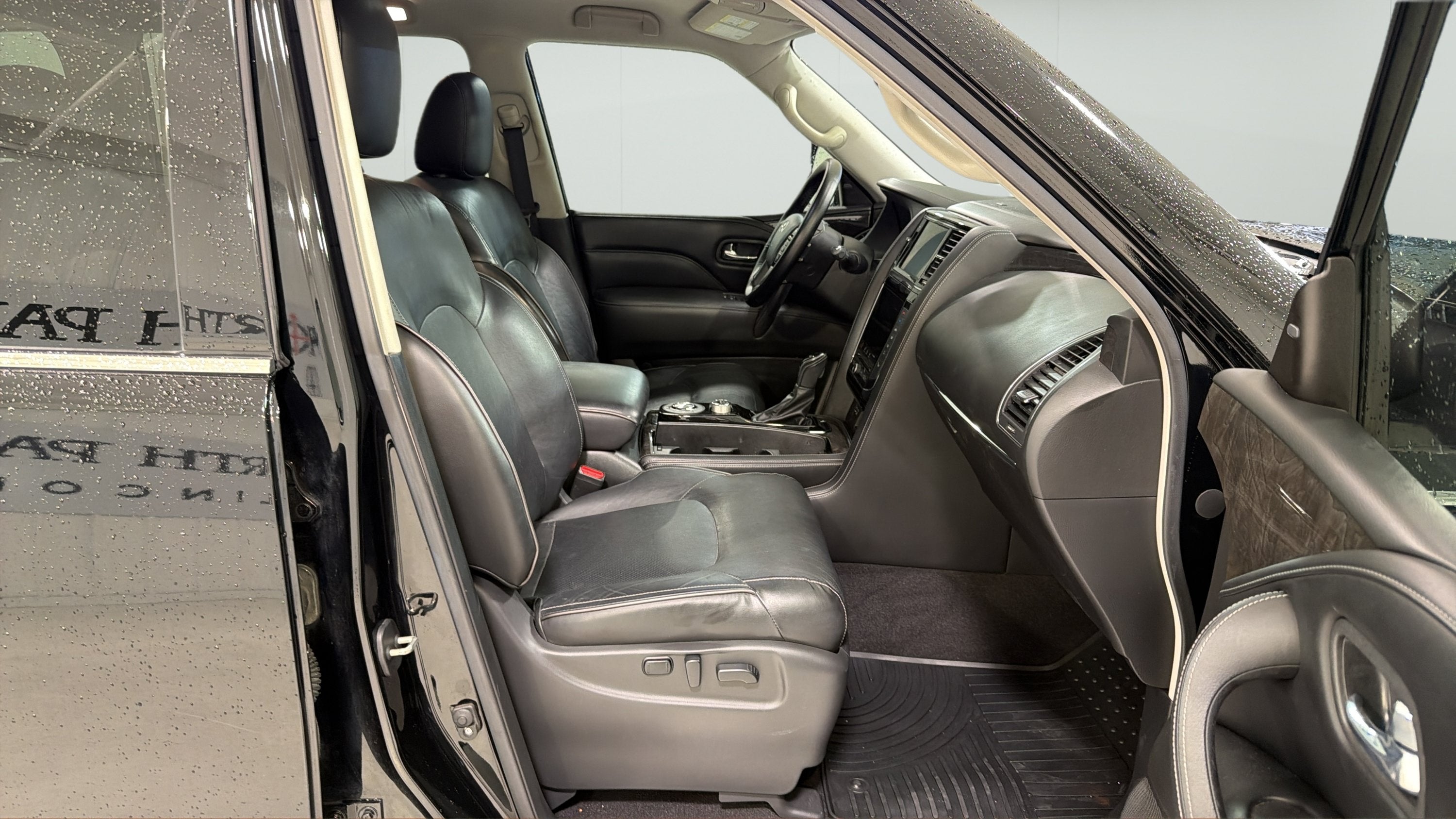 2020 INFINITI QX80 LUXE