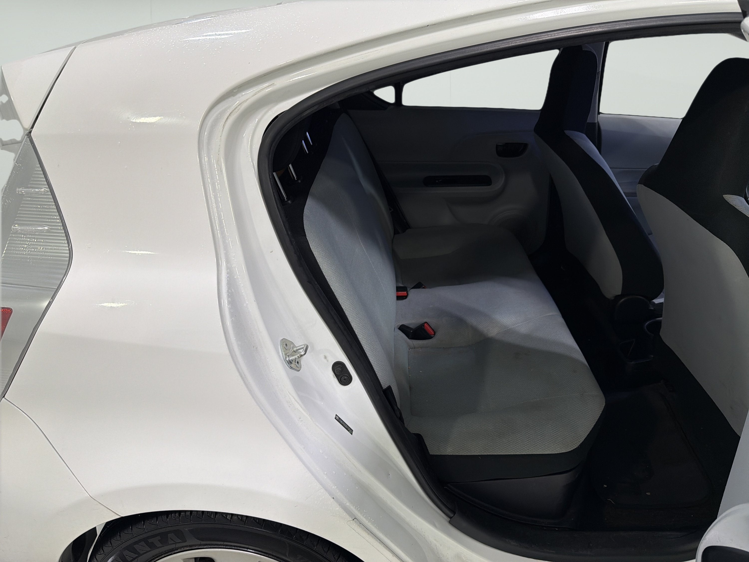 2013 Toyota Prius c One