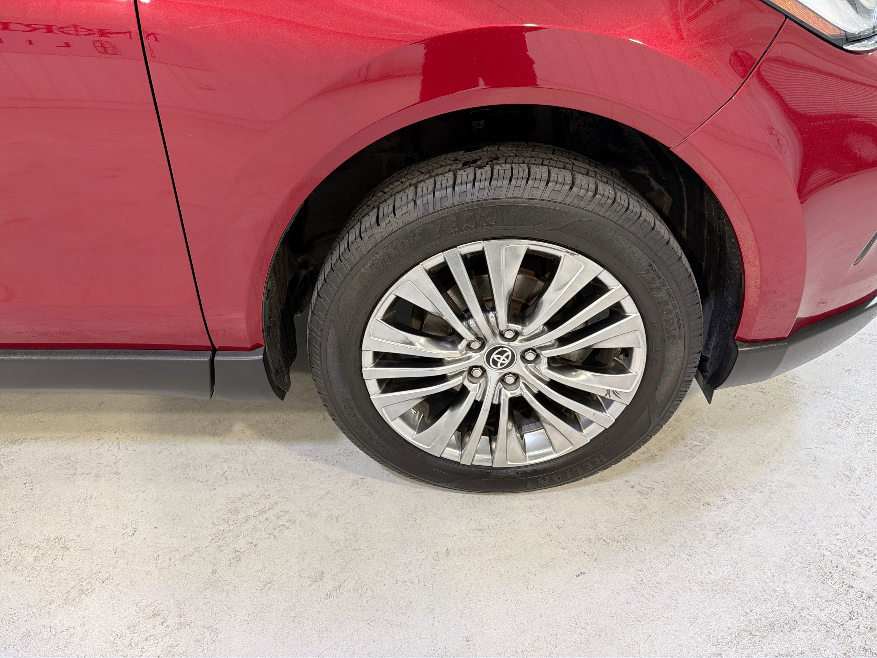 2023 Toyota Venza XLE